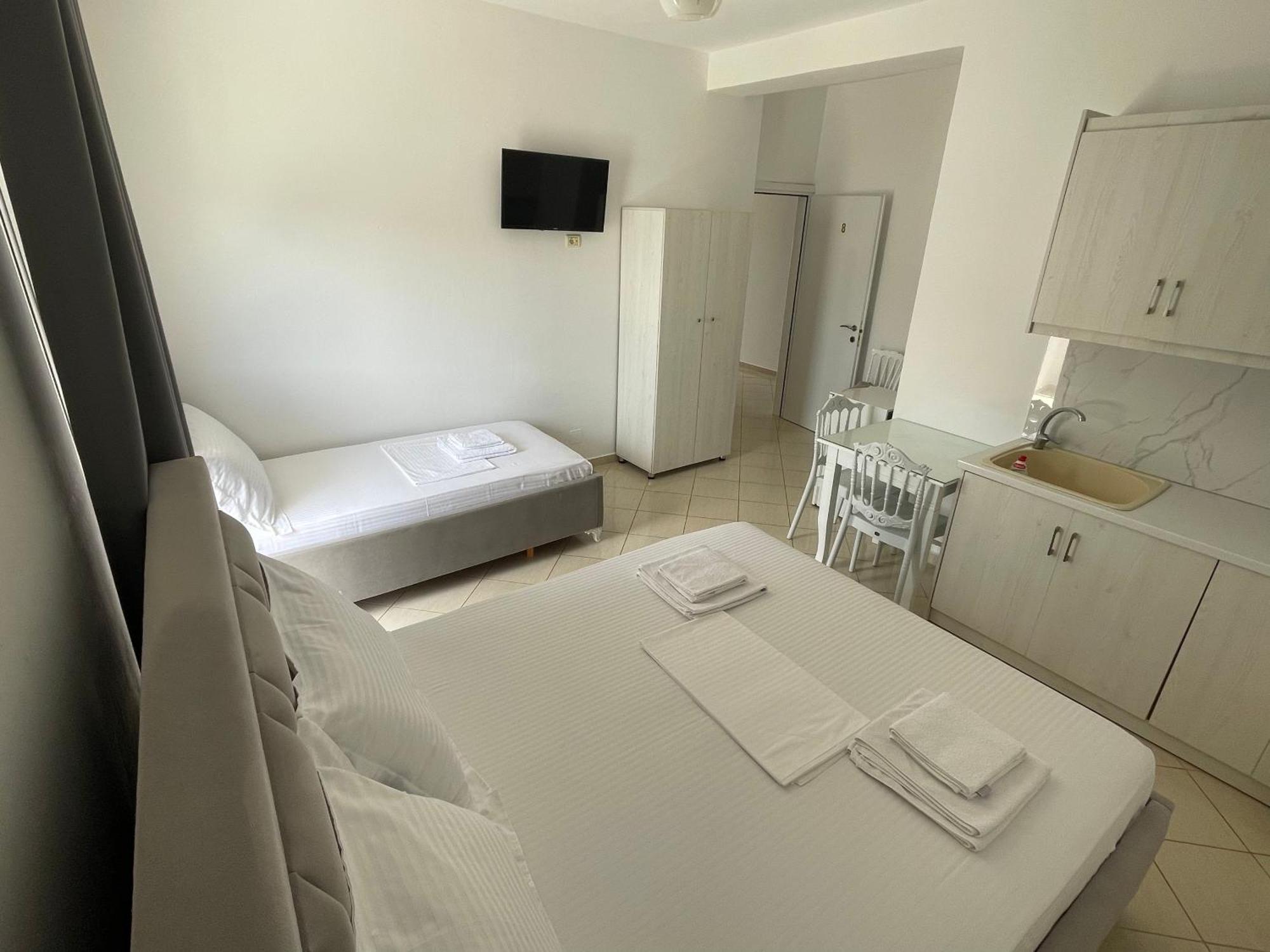 Joni Apartments Ksamil Eksteriør bilde