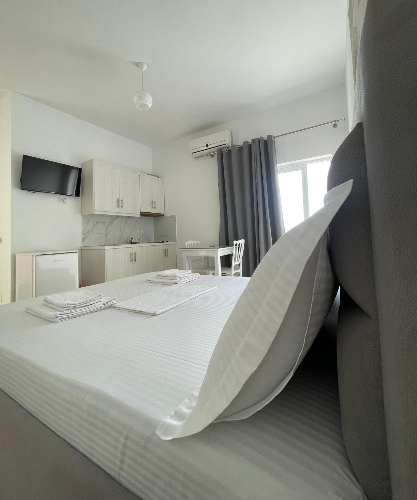 Joni Apartments Ksamil Eksteriør bilde